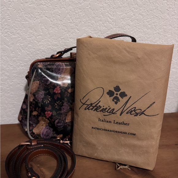 Patricia Nash Gracchi Satchel Bag - Picture 9 of 10